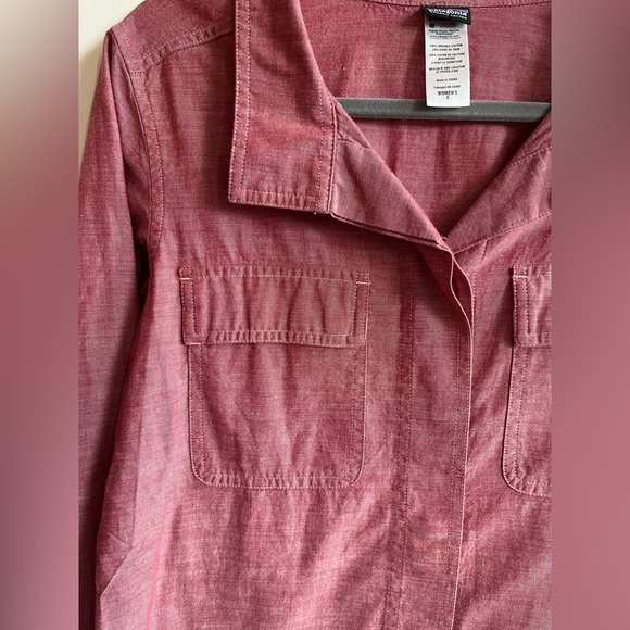 Patagonia W's Long-Sleeved Chambray Shirt - Picture 6 of 12